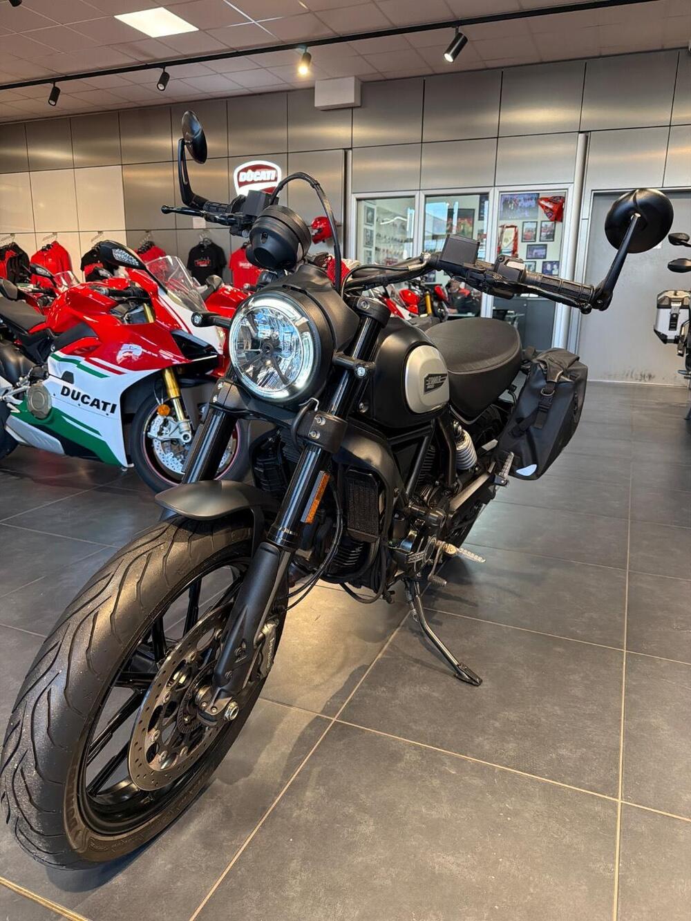 Ducati Scrambler 800 Icon (2017 - 20) (9)