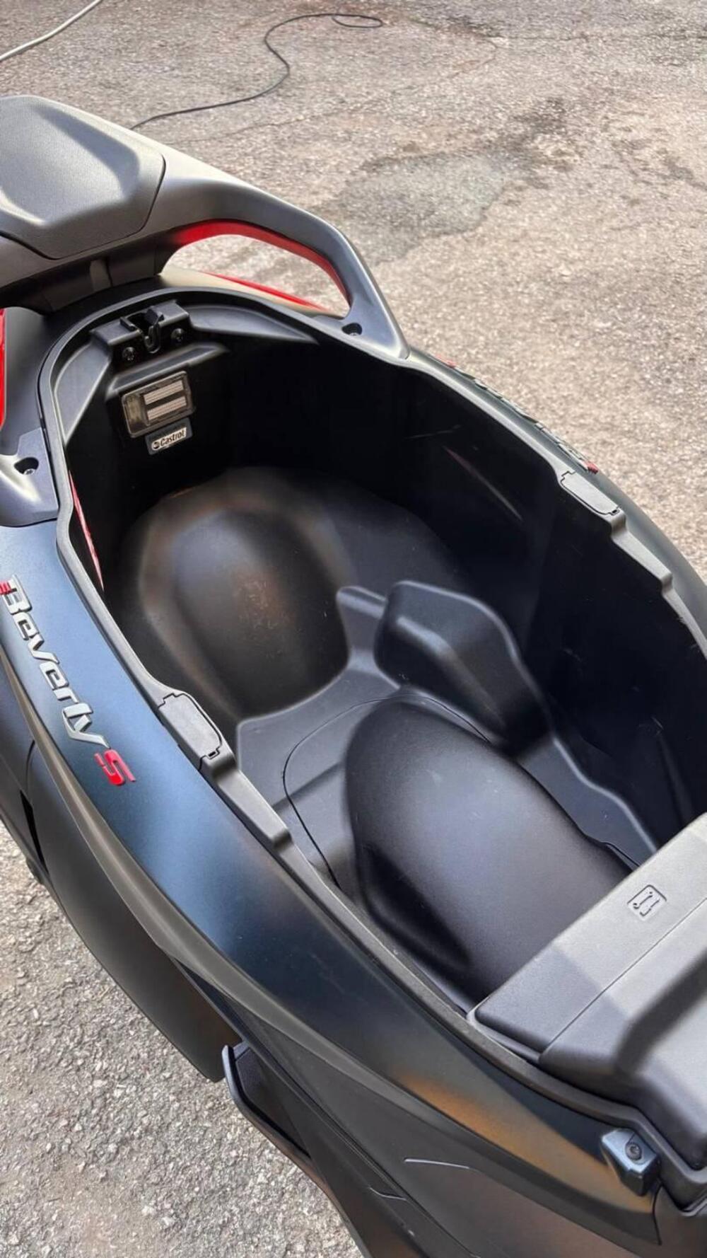 Piaggio Beverly 400 S ABS-ASR (2021 - 24) (6)