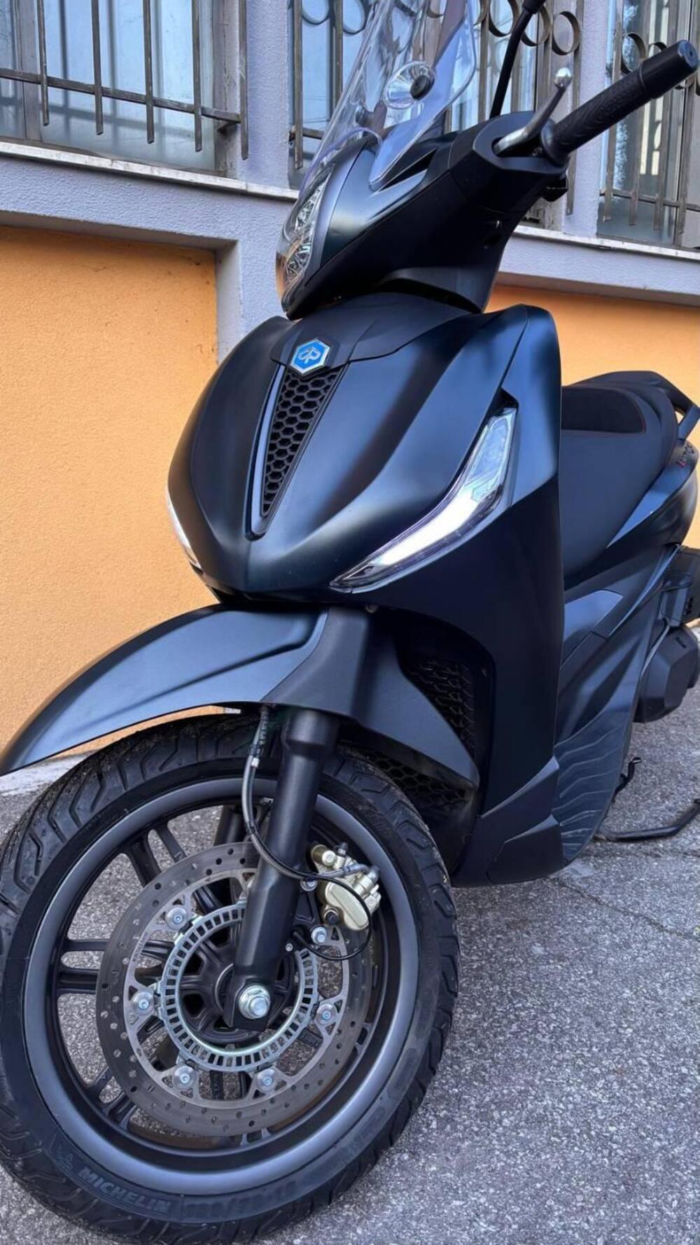 Piaggio Beverly 400 S ABS-ASR (2021 - 24) (15)