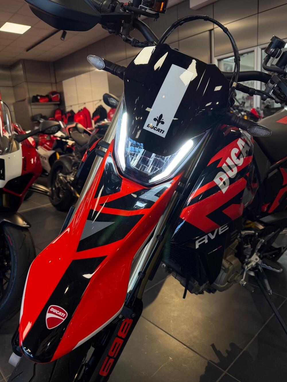 Ducati Hypermotard 698 Mono RVE (2024 - 26) (17)