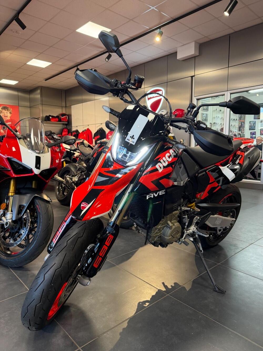 Ducati Hypermotard 698 Mono RVE (2024 - 26) (2)