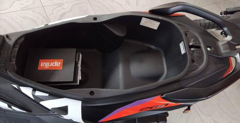 Aprilia SR GT 200 Replica (2024 - 25) (8)