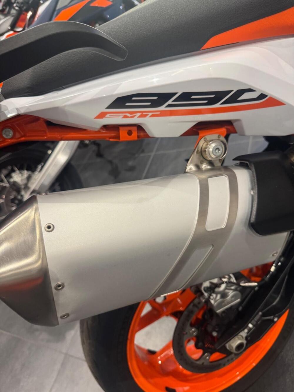 KTM 890 SMT (2023 - 25) (13)