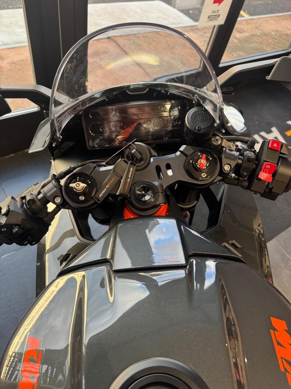 KTM 990 RC R (2026) (7)