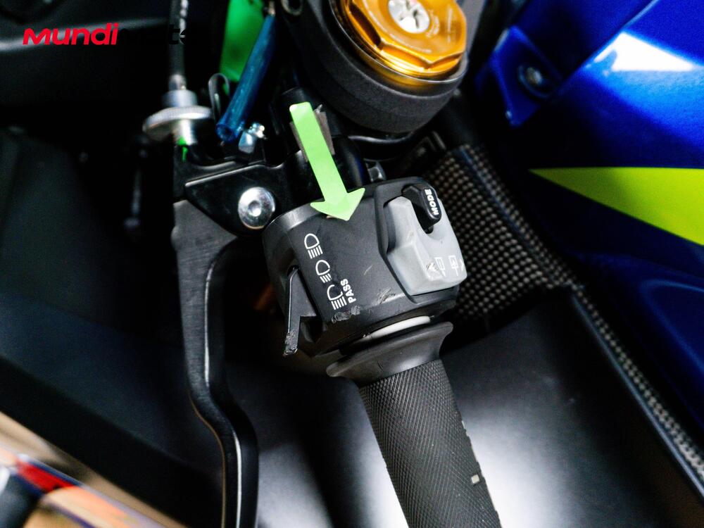 Suzuki GSX 1100 R (18)