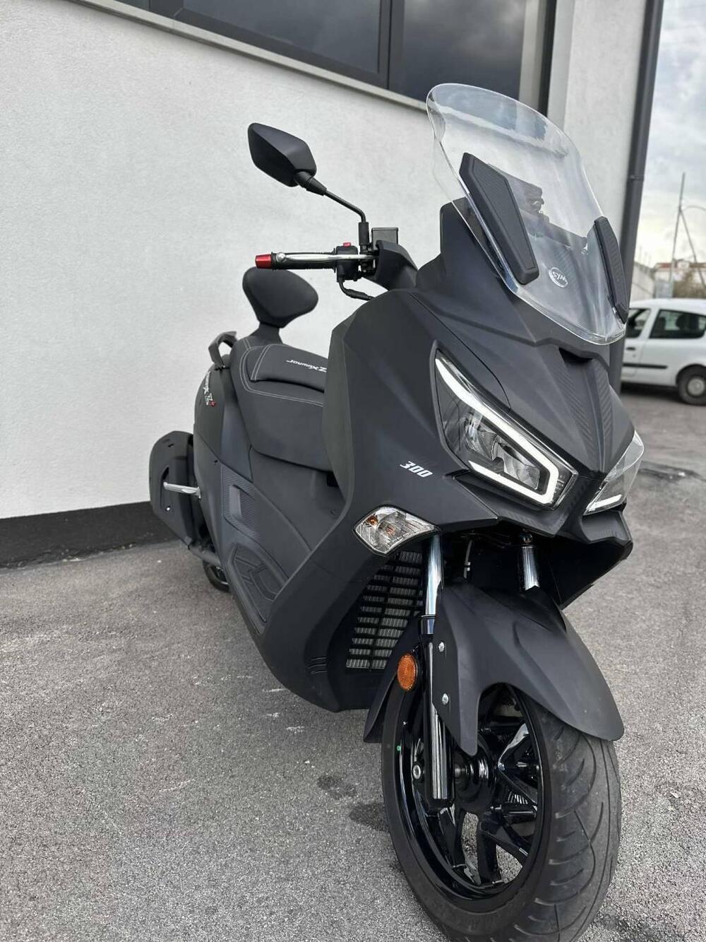 Sym Joymax 300 Z+ (2021 - 24)