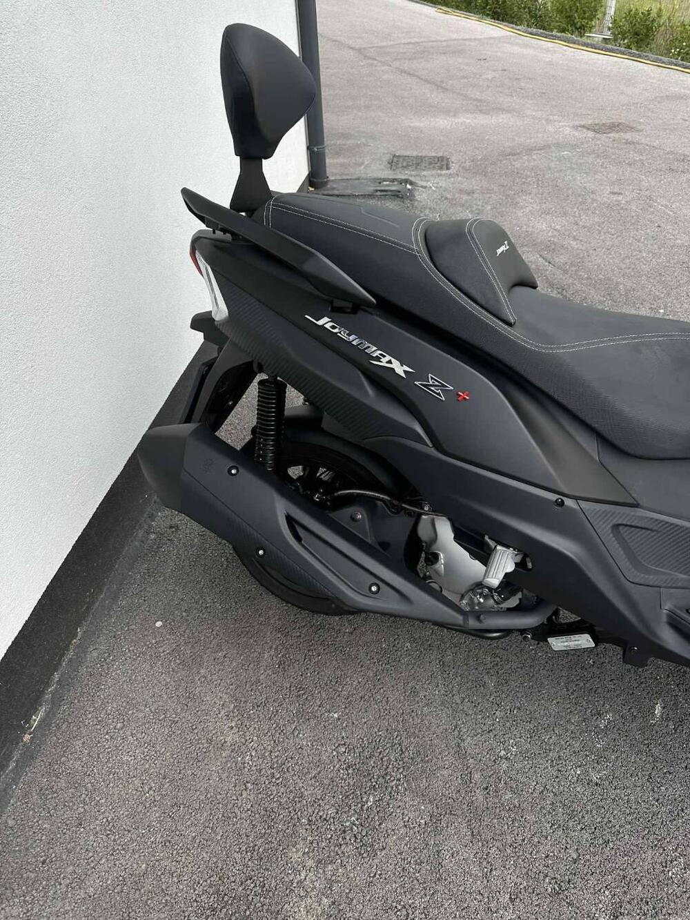 Sym Joymax 300 Z+ (2021 - 24) (9)