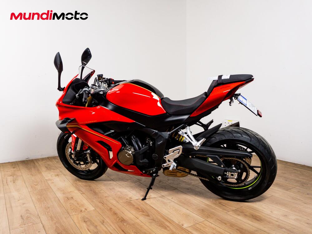 QJ Motor SRK 800 RR (2025 - 26) (7)