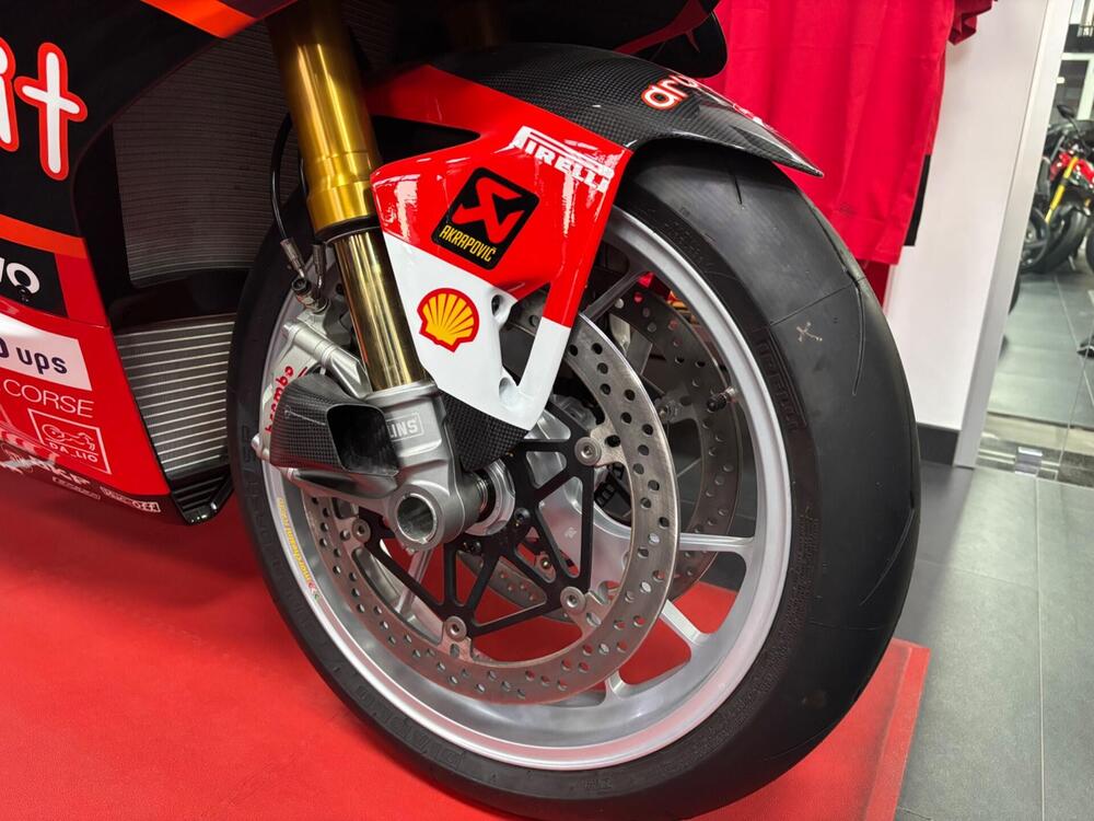 Ducati Panigale V4 Bautista 2022 World Champion Replica (2023) (13)