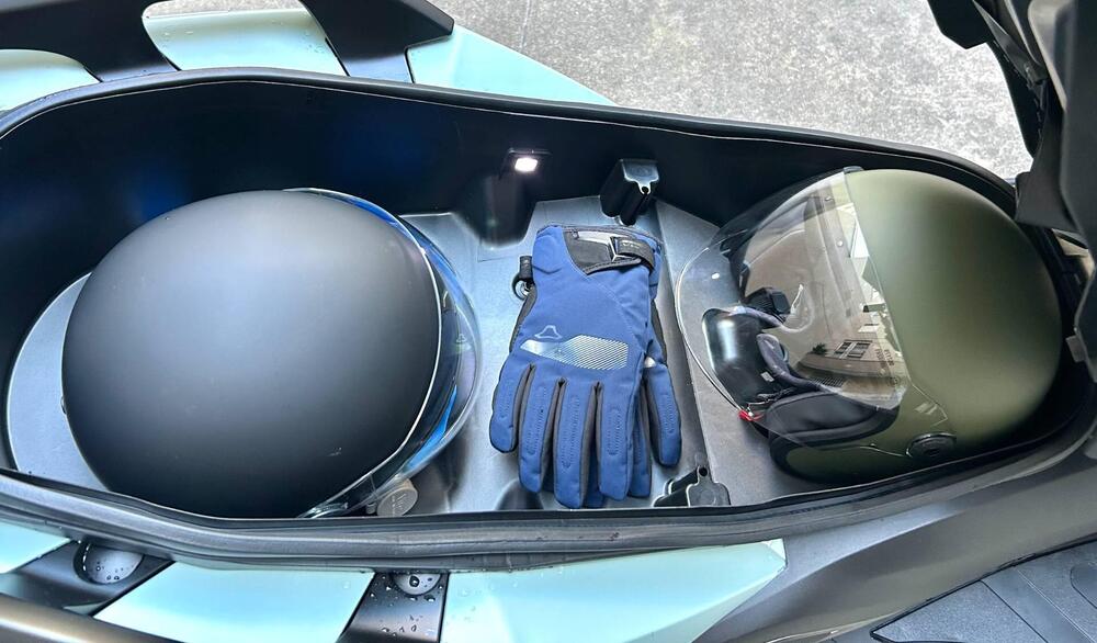 Yamaha Tricity 300 (2025 - 26) (11)