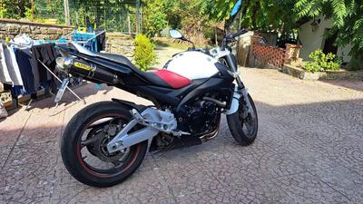 Suzuki GSR 600 (2006 - 11) usata
