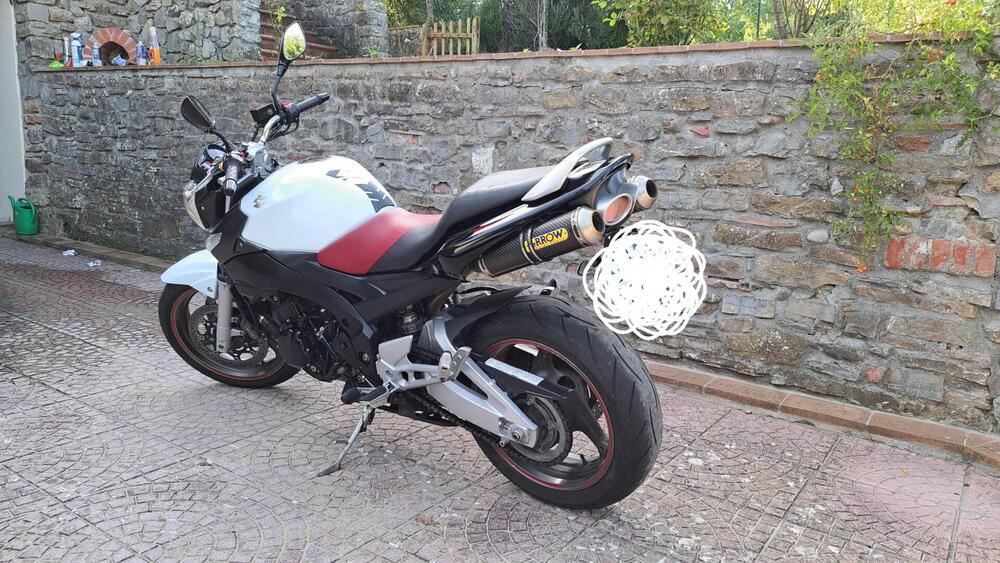 Suzuki GSR 600 (2006 - 11) (3)