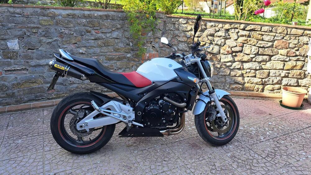 Suzuki GSR 600 (2006 - 11) (9)