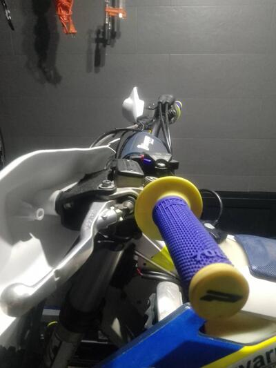 Husqvarna FE 250 (2018) usata