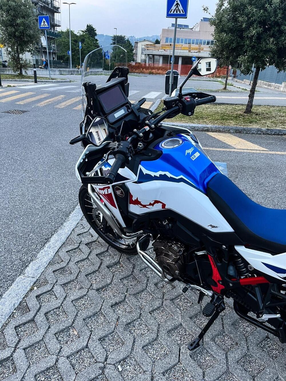 Honda Africa Twin CRF 1100L ES (2024 - 26) (7)