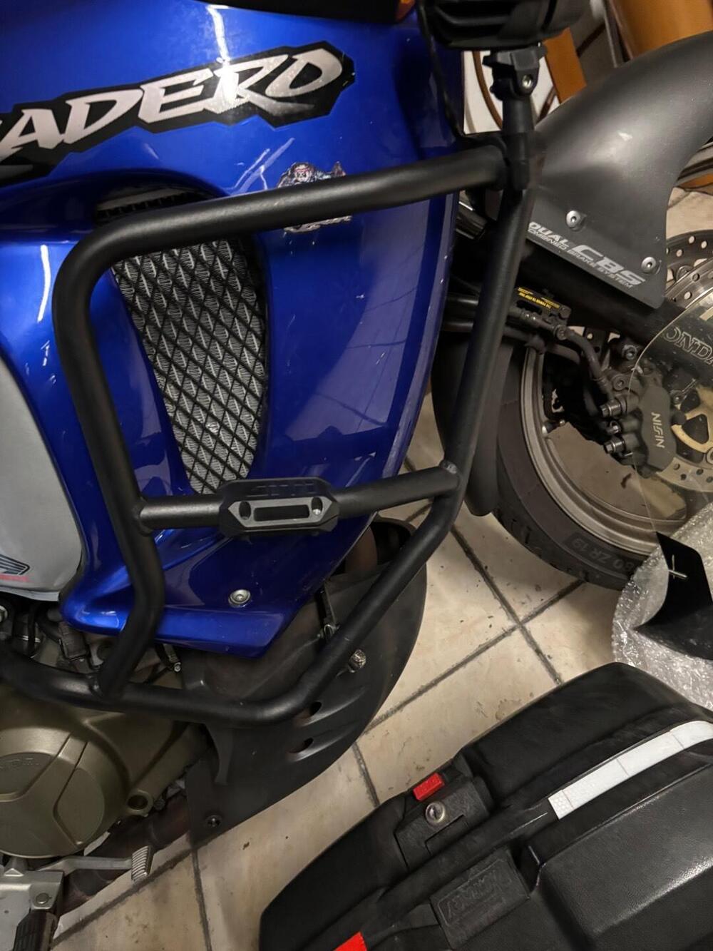 Honda Varadero 1000 (1999 - 02) (3)