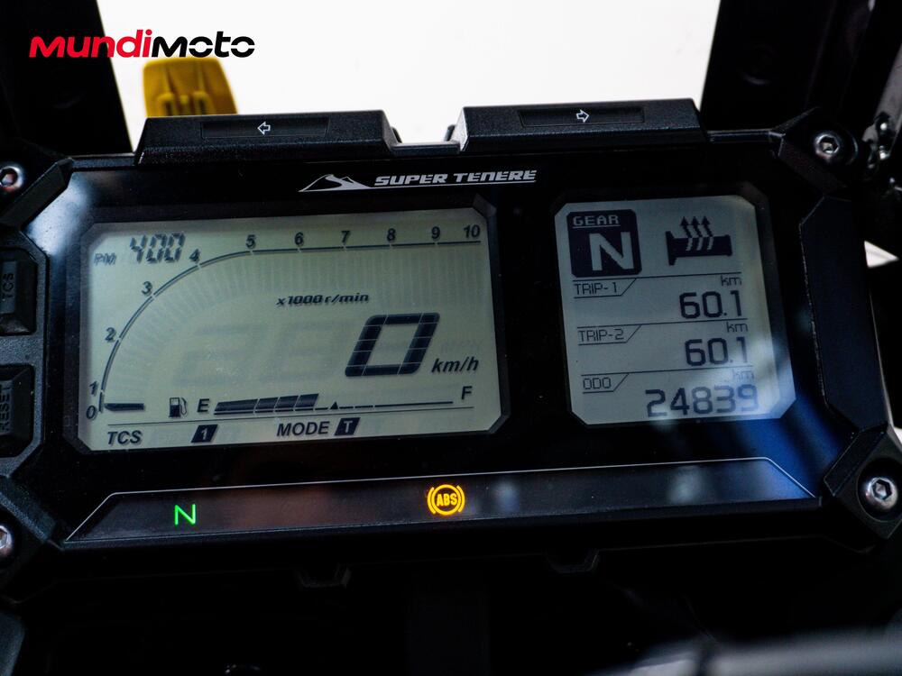 Yamaha XT1200Z Super Ténéré First Edition (2010 - 11) (12)