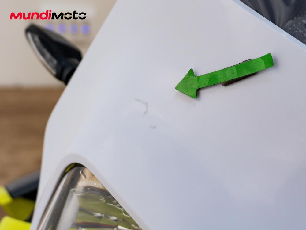 Husqvarna 701 Supermoto (2022) (16)