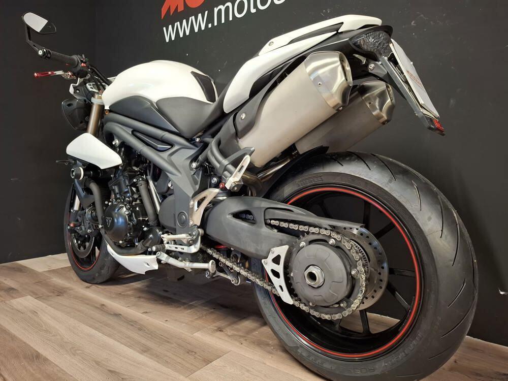 Triumph Speed Triple 1050 ABS (2011 - 15) (2)