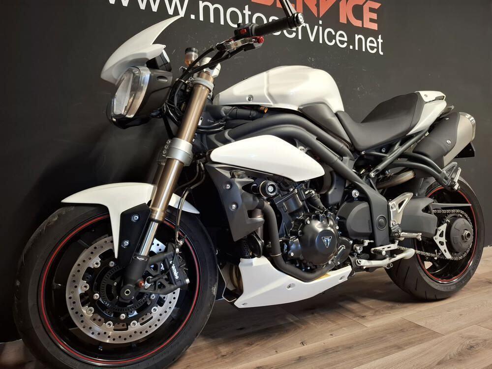 Triumph Speed Triple 1050 ABS (2011 - 15) (3)