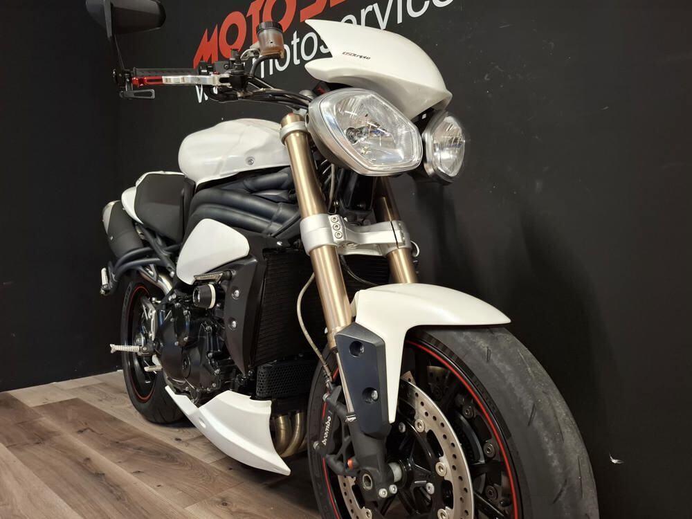 Triumph Speed Triple 1050 ABS (2011 - 15) (6)