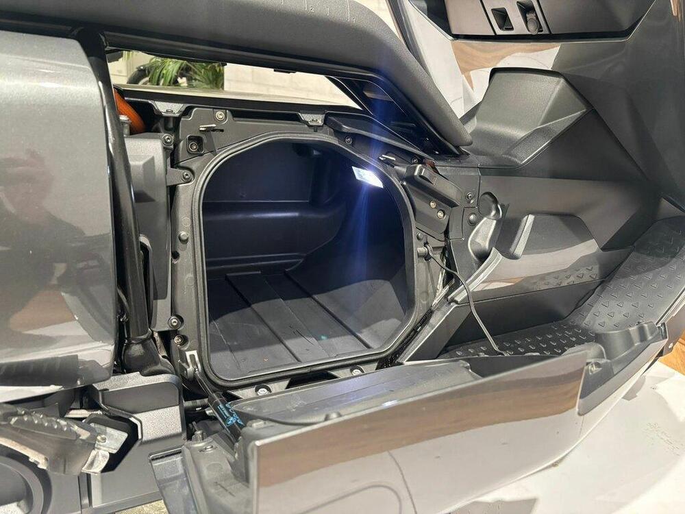 Bmw CE 04 (2021 - 25) (15)