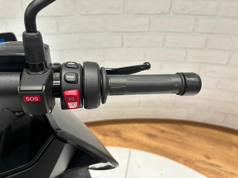 Bmw CE 04 (2021 - 25) (12)