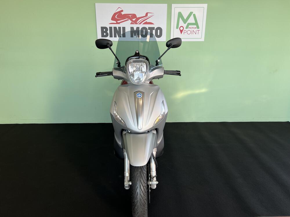 Piaggio Beverly 350 SportTouring ie ABS (2011 - 17) (3)