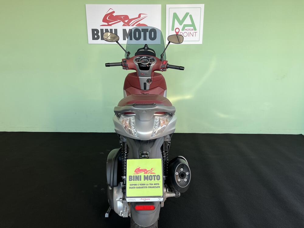 Piaggio Beverly 350 SportTouring ie ABS (2011 - 17) (7)