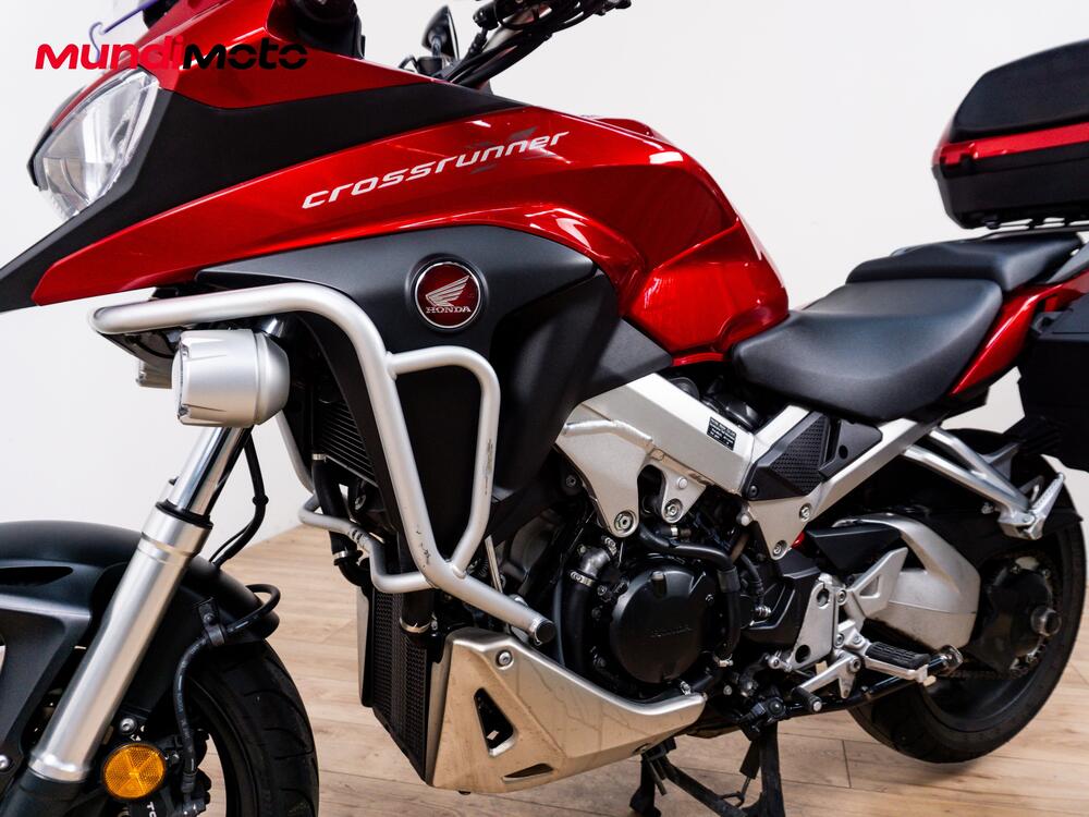 Honda VFR 800 (2002 - 05) (9)