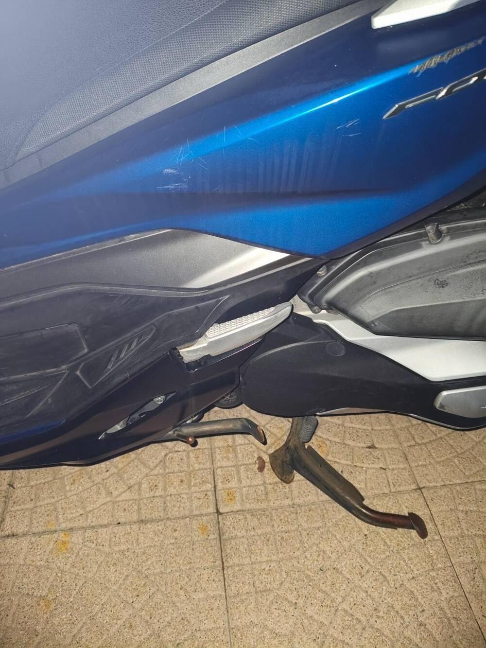 Honda Forza 350 (2022 - 24) (3)