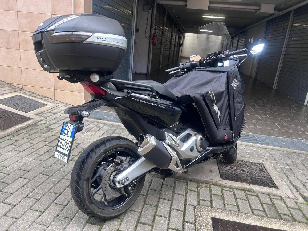 Honda Forza 750 DCT (2021 - 24) (3)