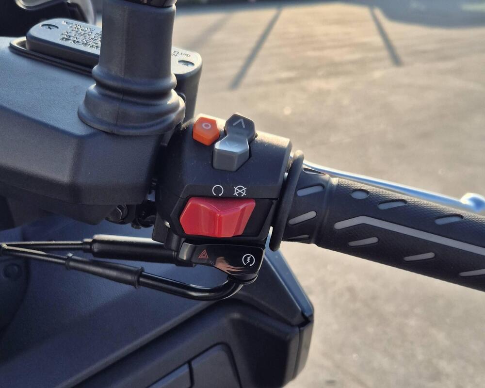 Kymco Xciting VS 400i (2023 - 26) (6)