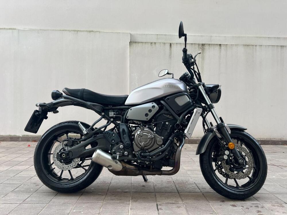 Yamaha XSR 700 ABS (2016 - 20) (2)