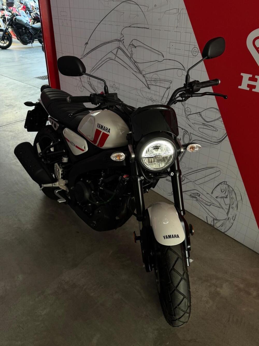 Yamaha XSR 125 Legacy (2022 - 24) (2)