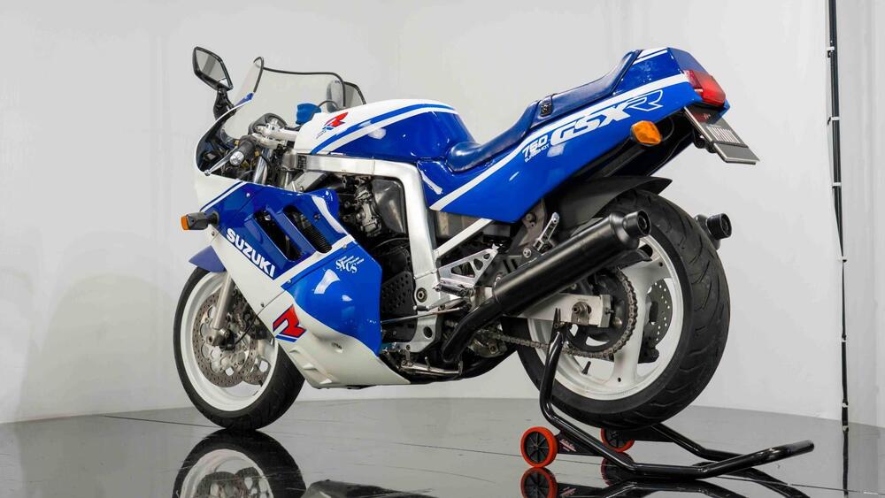 Suzuki GSX-R 750 (8)