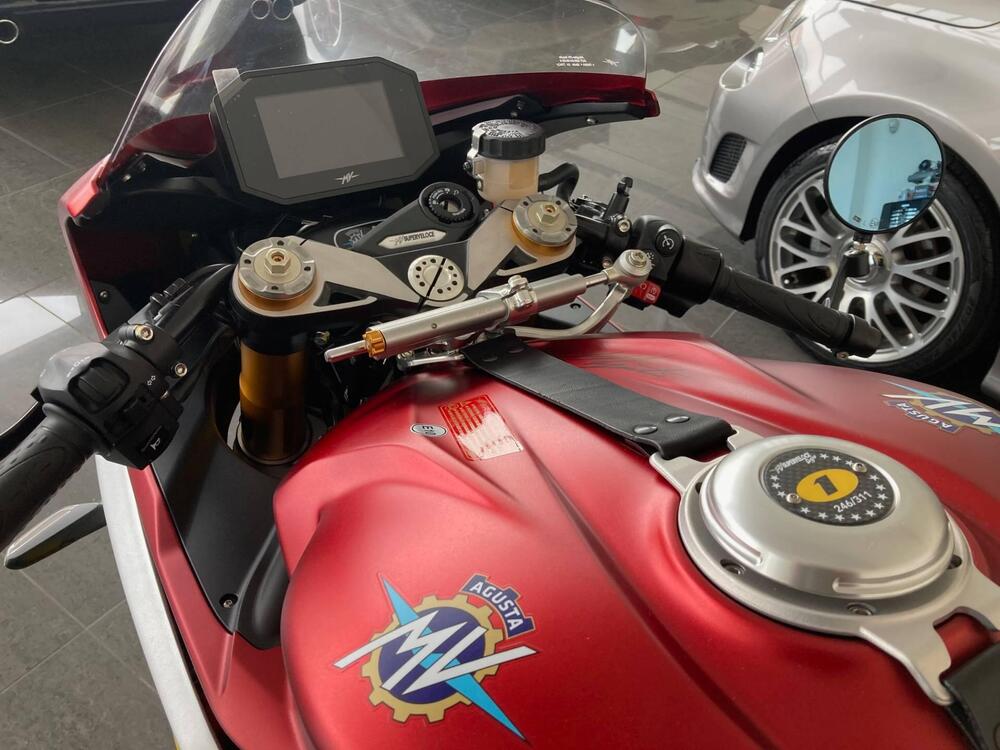 MV Agusta Superveloce 800 Ago (2021 - 23) (4)