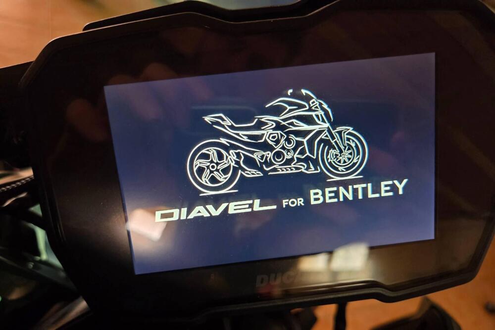 Ducati Diavel for Bentley (2024) (13)