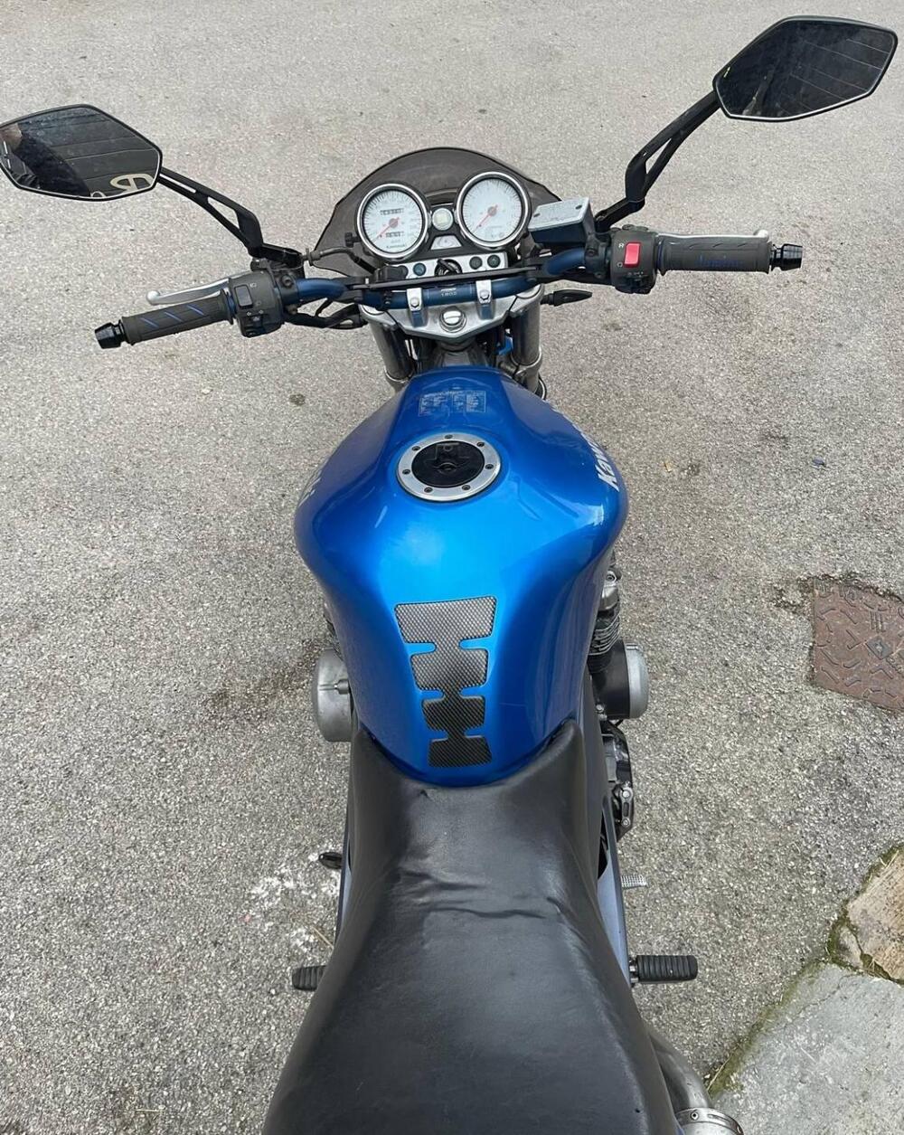 Kawasaki ZR-7 (2001 - 04) (13)