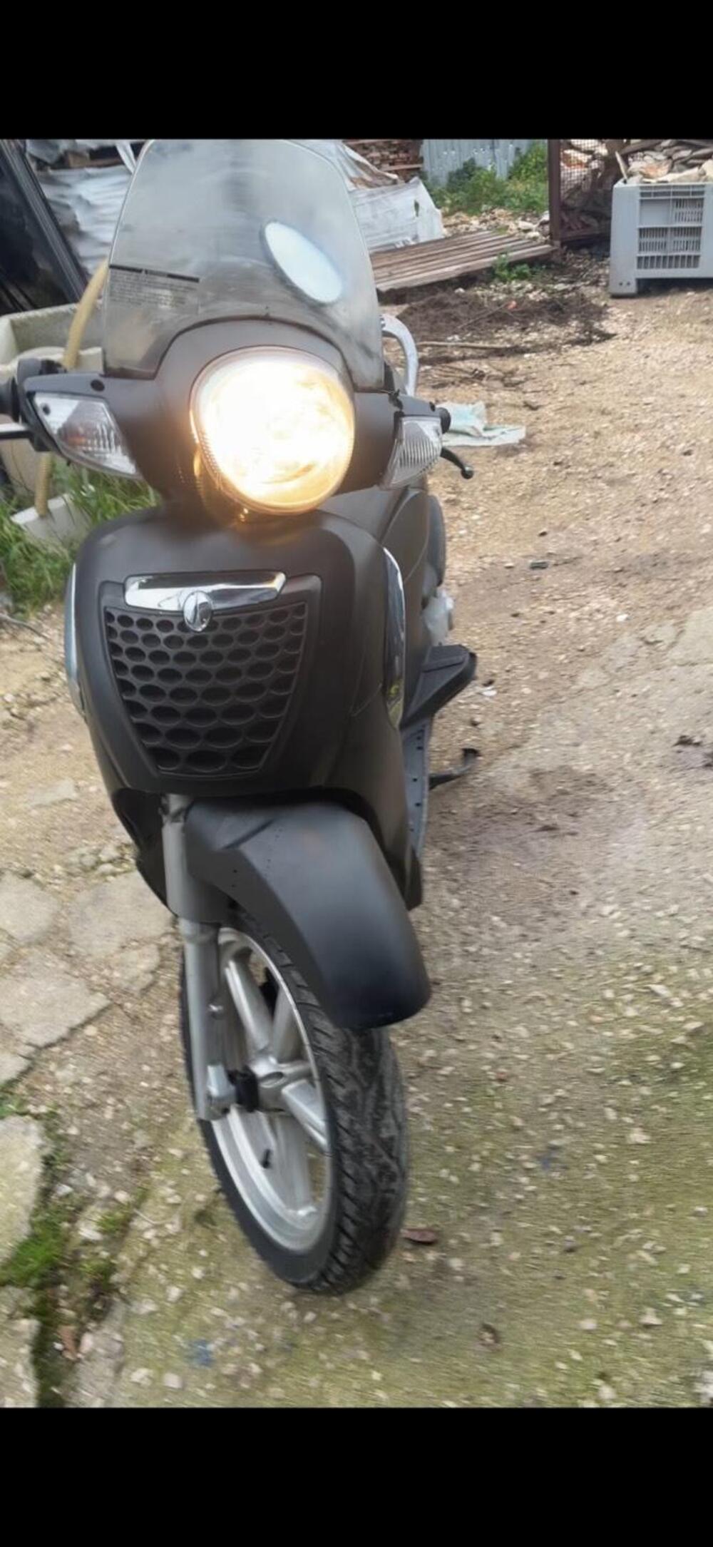 Aprilia Scarabeo 125 (2007 - 12)