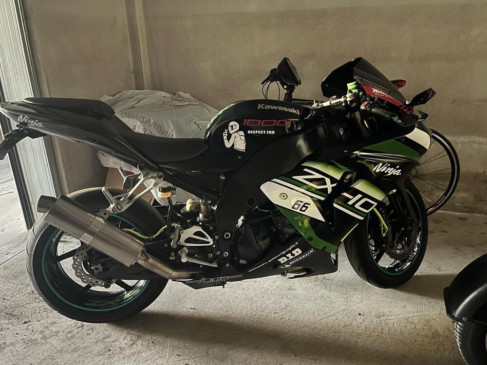 Kawasaki Ninja 1000 ZX-10R (2004 - 05) (2)
