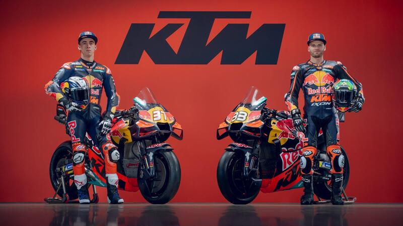 MotoGP 2026. KTM Factory presenta la RC16: ecco le "nuove" livree di Pedro Acosta e Brad Binder [GALLERY]