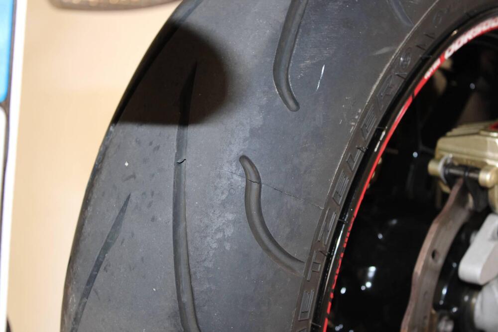 Aprilia Dorsoduro 750 (2009 - 14) (7)