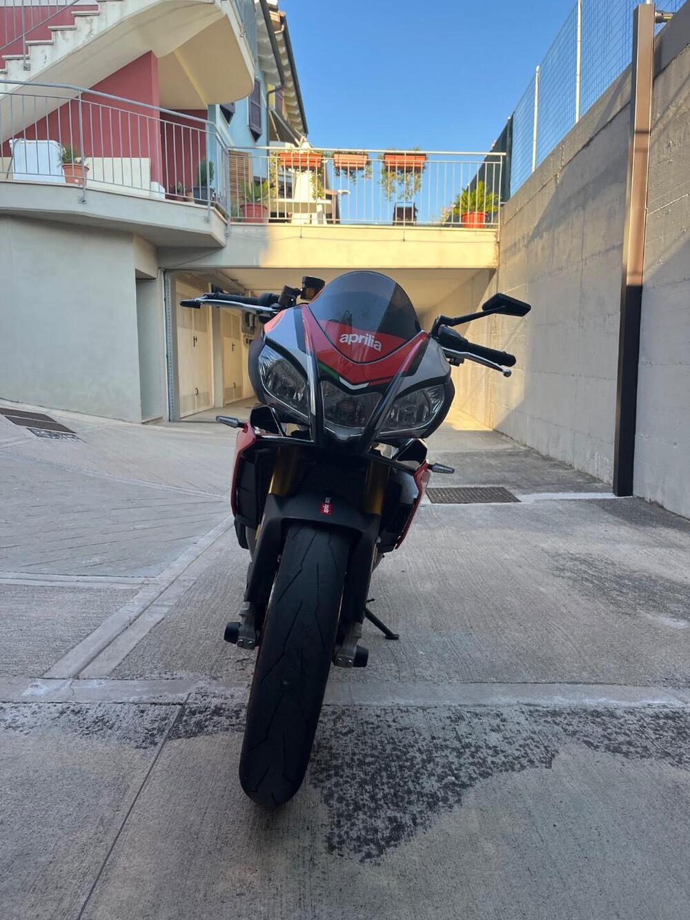 Aprilia Tuono V4 Factory (2017 - 18)