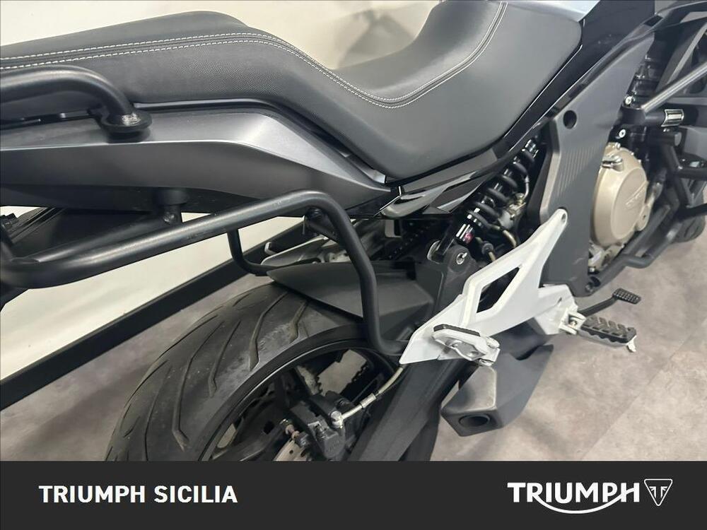 CFMOTO 650MT (2021 - 24) (9)