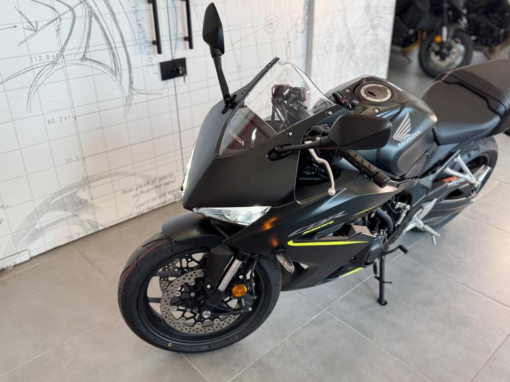 Honda CBR 650 R E-Clutch (2024 - 26) (14)