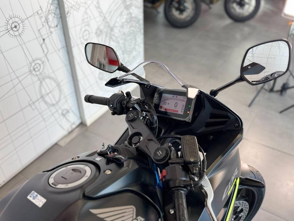 Honda CBR 650 R E-Clutch (2024 - 26) (8)