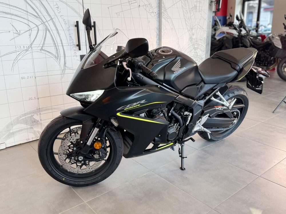 Honda CBR 650 R E-Clutch (2024 - 26) (5)