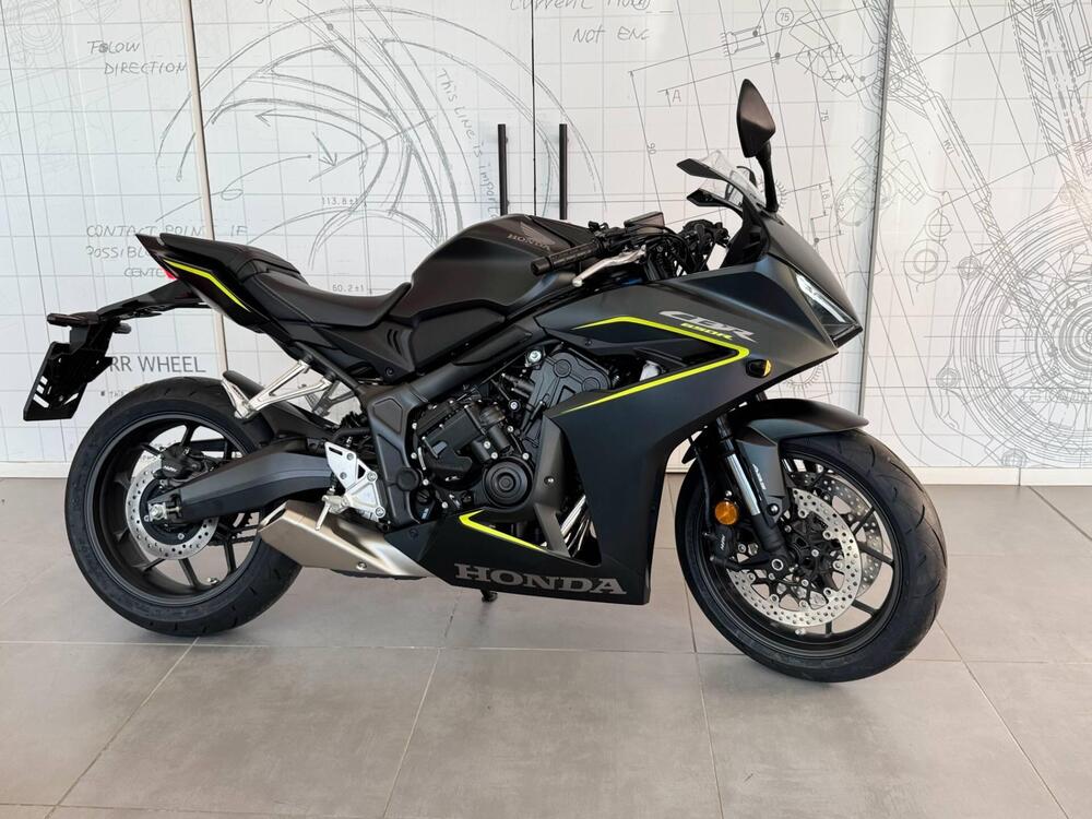 Honda CBR 650 R E-Clutch (2024 - 26)