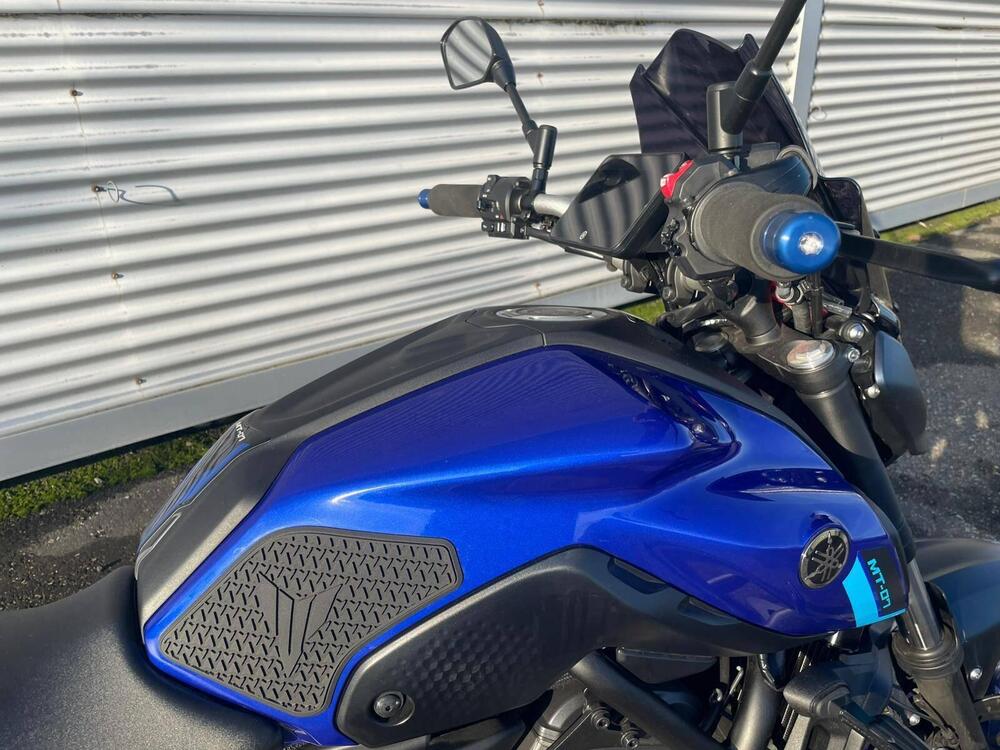 Yamaha MT-07 Pure (2023 - 25) (9)